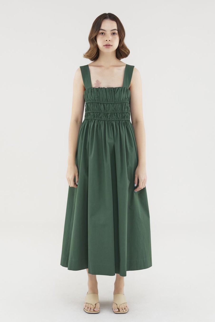 Women The Editor's Market Dresses | Stefani Ruched Dress Forest Green