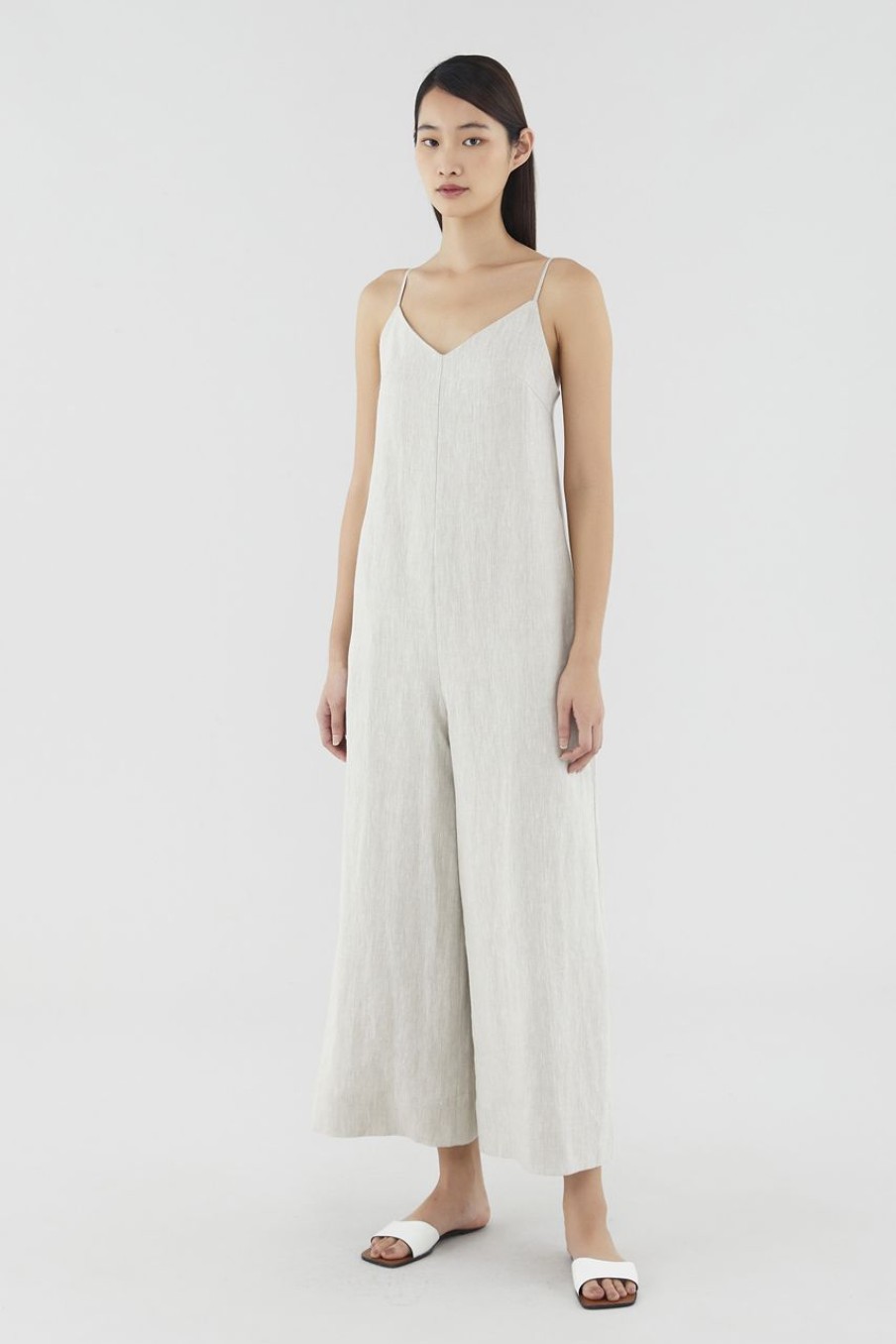 Women The Editor's Market Jumpsuits | Thelma Linen V-Neck Jumpsuit Sand