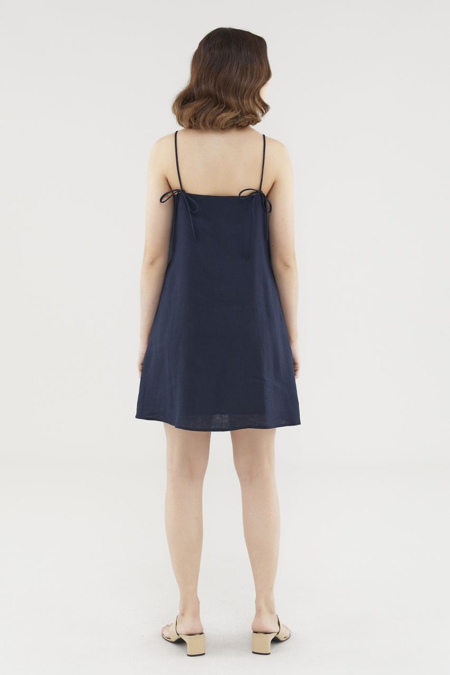 Women The Editor's Market Dresses | Aurova Linen Back-Tie Dress Navy Blue