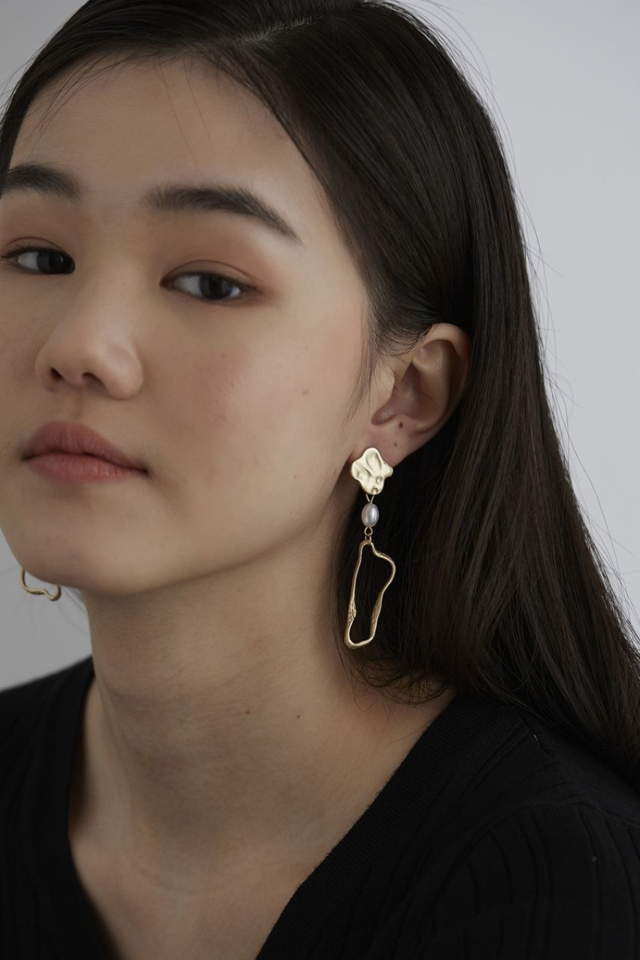 Women Afterall Earrings | Flora Drop Earrings Matte Gold