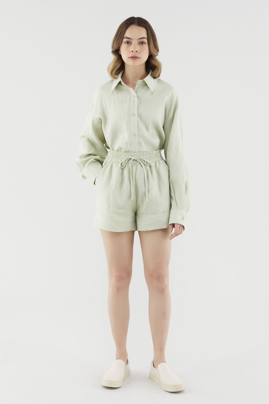 Women The Editor's Market Shorts | Bonita Linen Relaxed Shorts Pistachio