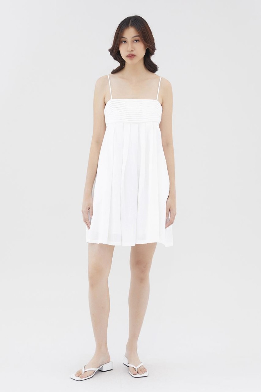 Women The Editor's Market Dresses | Chesca Linen Pleated Dress White