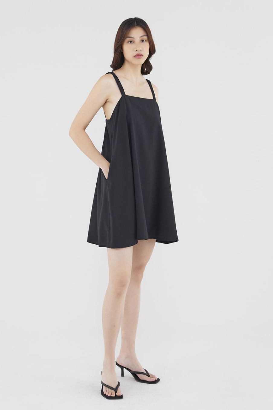 Women The Editor's Market Dresses | Eira Mini Swing Dress Black