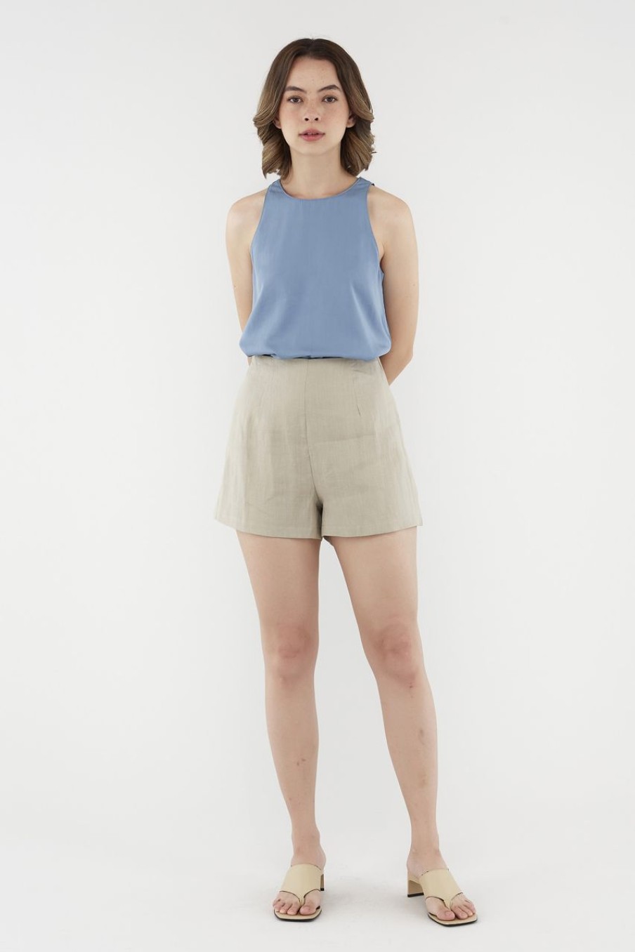 Women The Editor's Market Shorts | Corena Linen Relaxed Shorts Taupe