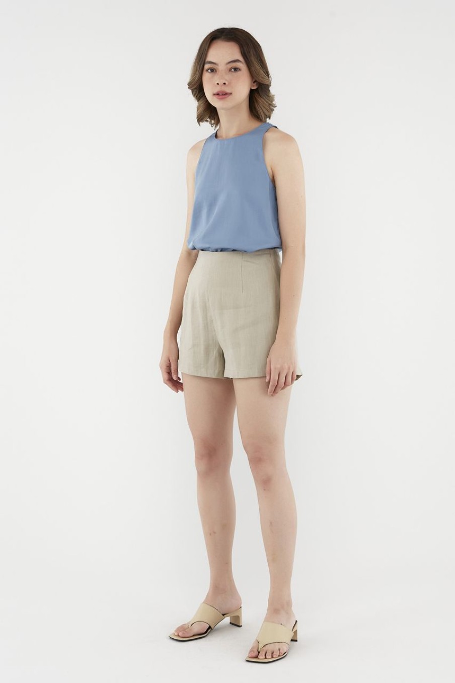 Women The Editor's Market Shorts | Corena Linen Relaxed Shorts Taupe