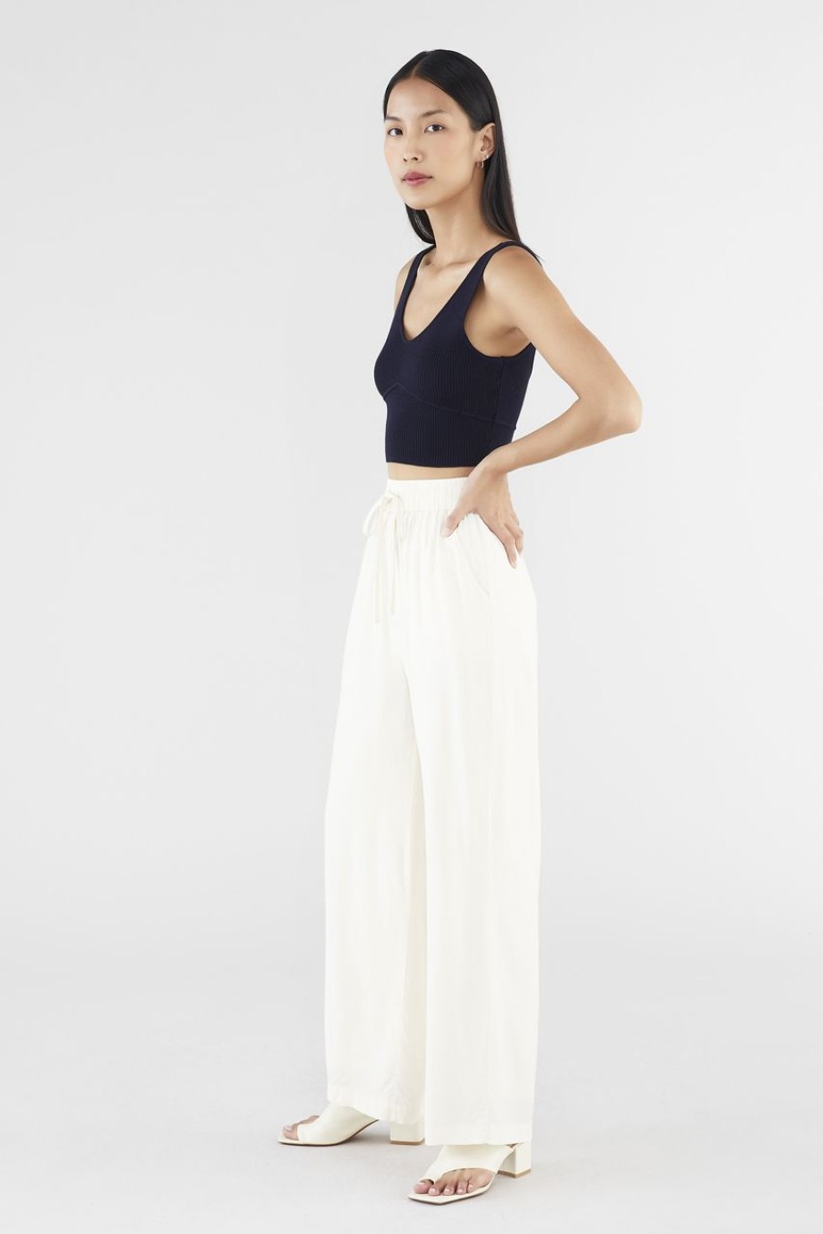 Women The Editor's Market Pants | Astrid Relaxed Pants Champagne