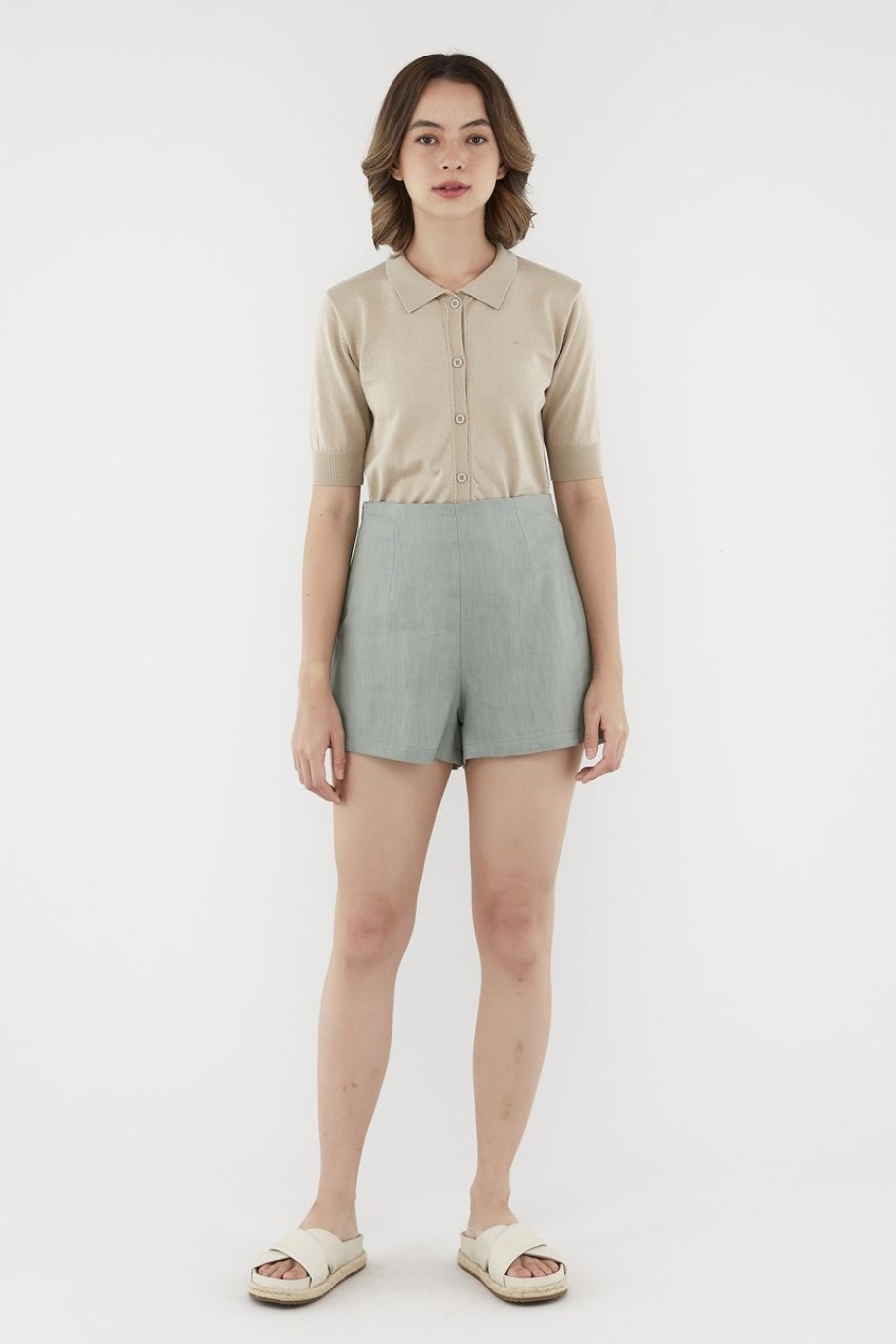 Women The Editor's Market Shorts | Corena Linen Relaxed Shorts Ash Green