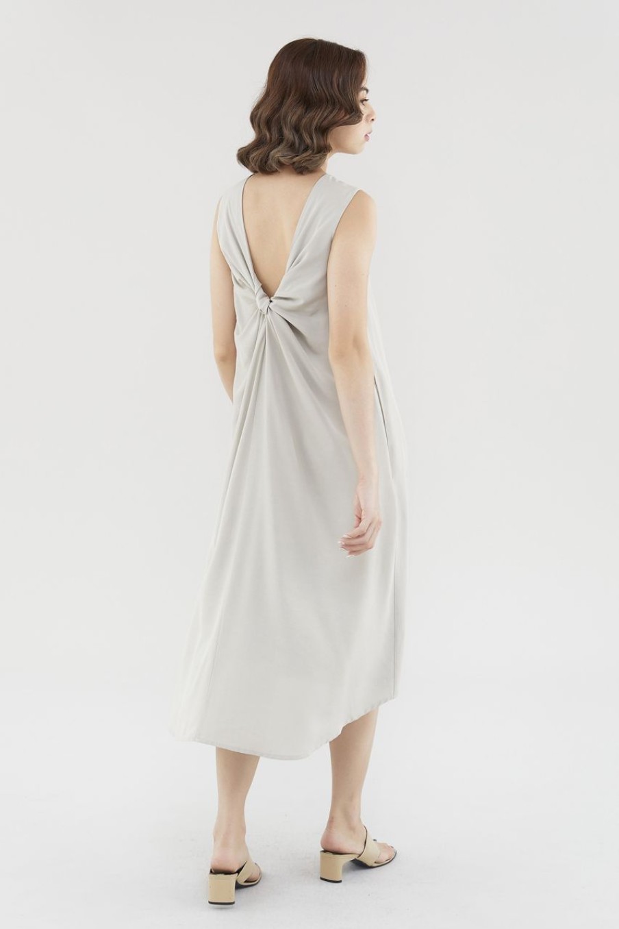 Women The Editor's Market Dresses | Jemica Drape-Back Dress Latte