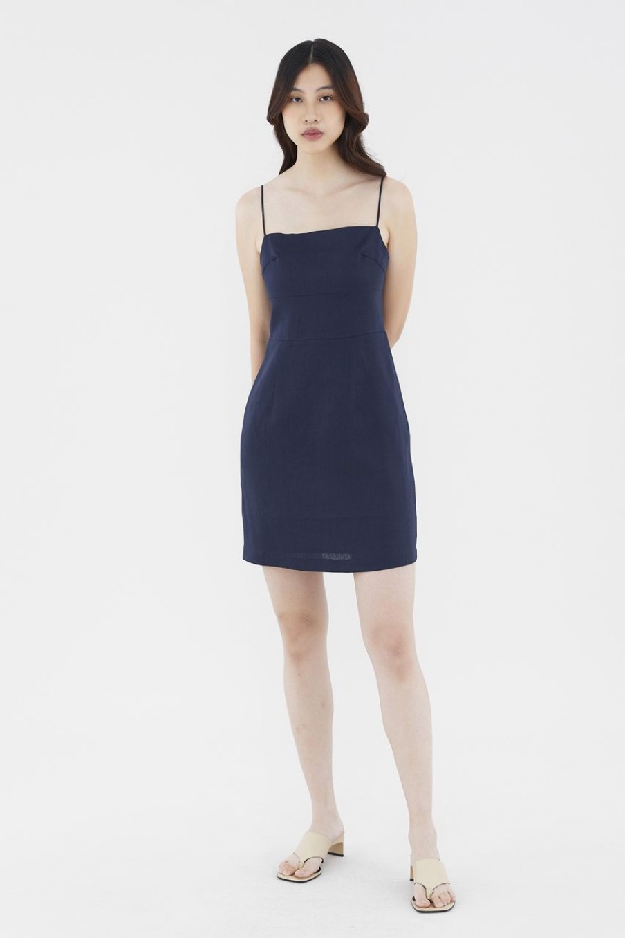 Women The Editor's Market Dresses | Junnifer Linen Mini Dress Navy