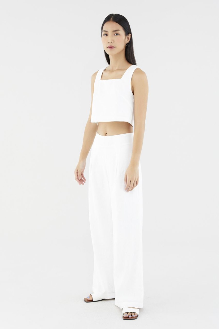 Women The Editor's Market Tops | Gwenivere Linen Square Neck Top White