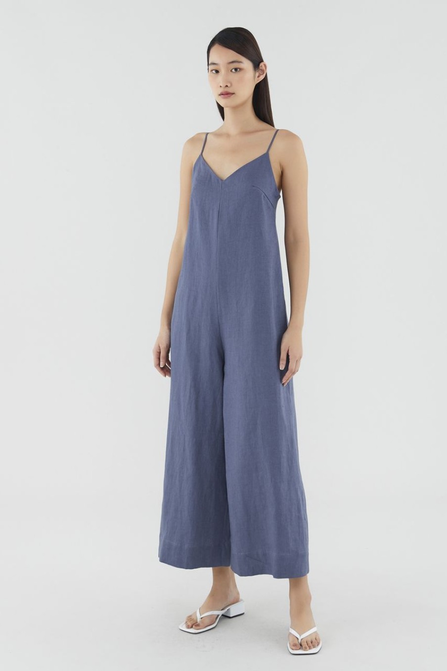 Women The Editor's Market Jumpsuits | Thelma Linen V-Neck Jumpsuit Blue Iris