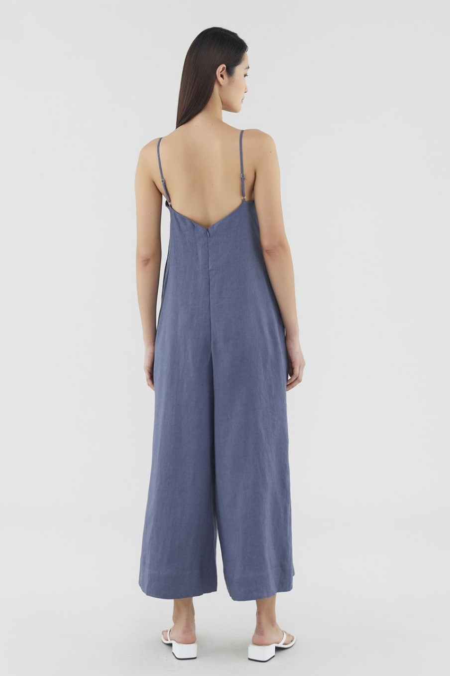 Women The Editor's Market Jumpsuits | Thelma Linen V-Neck Jumpsuit Blue Iris