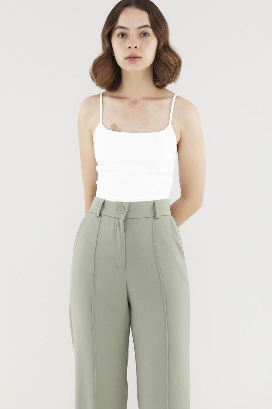 Women The Editor's Market Tops | Bailey Crop Camisole White