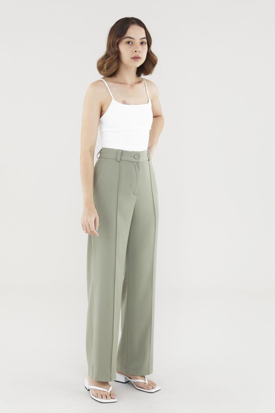 Women The Editor's Market Tops | Bailey Crop Camisole White