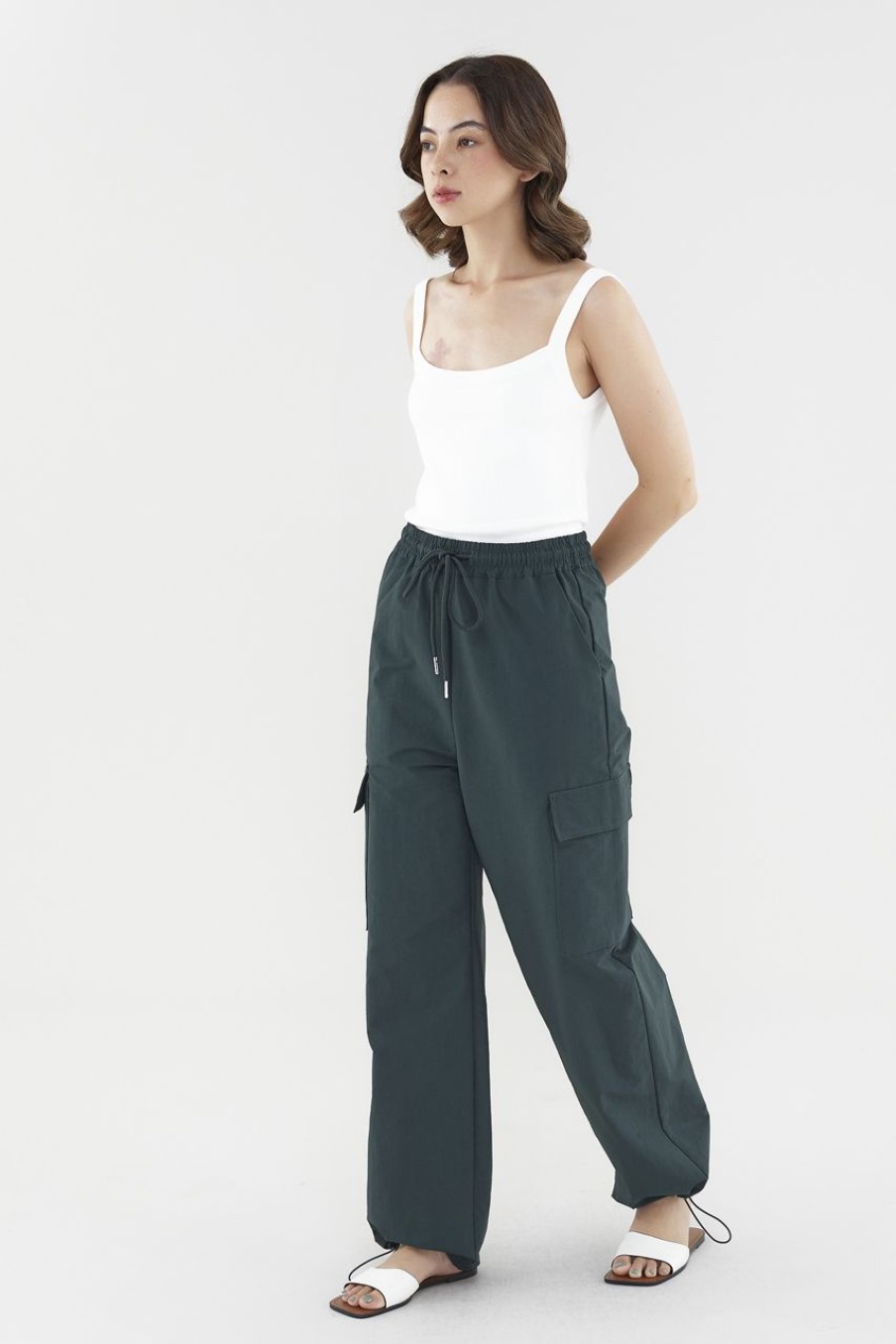 Women The Editor's Market Pants | Emaline Utility Pants Evergreen